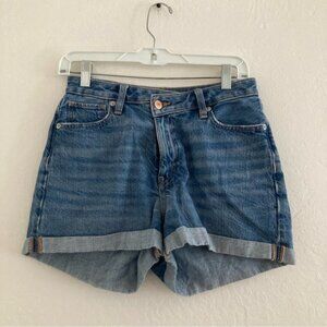American Eagle Jean Shorts Medium Wash Crossover Front Stretch Waist Size 2